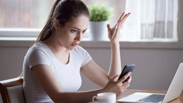 Why Smartphones Start to Slow Down Over Time: Main Reasons