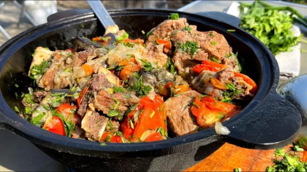 Delightfully Aromatic and Tasty Khashlama with Meat: Step-by-Step Recipe