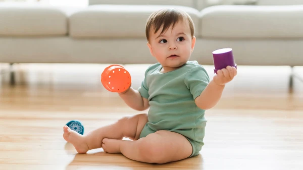 The Ability to Deceive Appears in Infants Under One Year Old