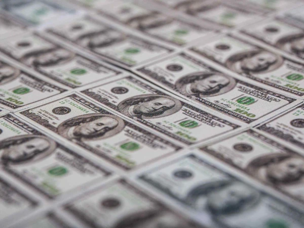 The American Dollar Strengthens in the War with Iran