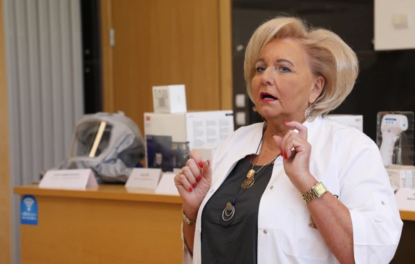 The country's chief infectious disease specialist is seriously concerned about the measles outbreak: 14,000 children are unvaccinated