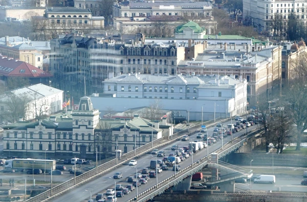 Repairs of the Cable-Stayed Bridge in Riga: Authorities Fear Traffic Collapse