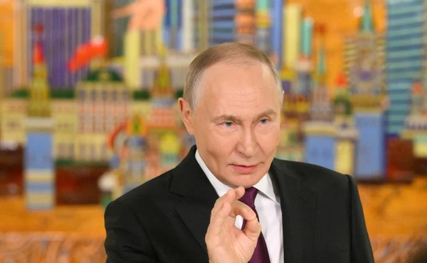 Putin is “rubbing his hands together” watching the quarrels between Europe and the US - head of Stratcom