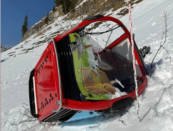 A woman died in Switzerland when a cable car cabin fell
