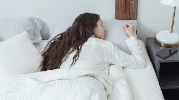 Doctor Names the Most Dangerous Sleeping Position