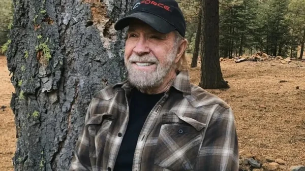 86-year-old Chuck Norris hospitalized urgently in Hawaii: what is known about the condition of the 'cool Walker'