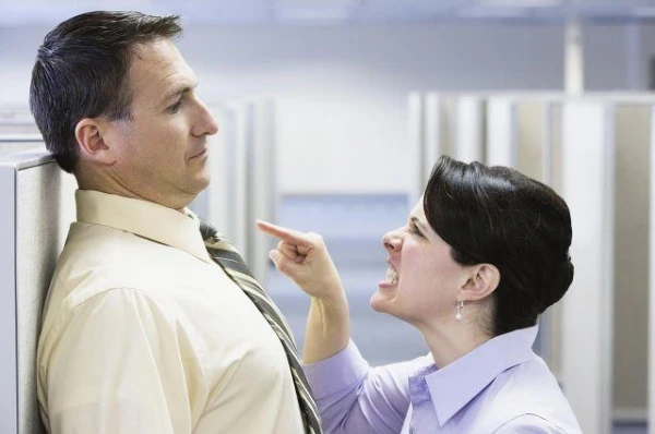 How to Properly Respond to Rudeness?