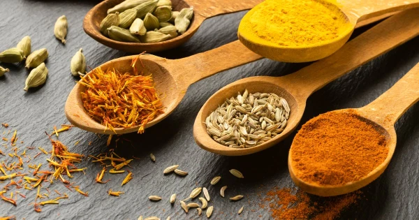 Which Spices Reduce Bloating and Aid Digestion