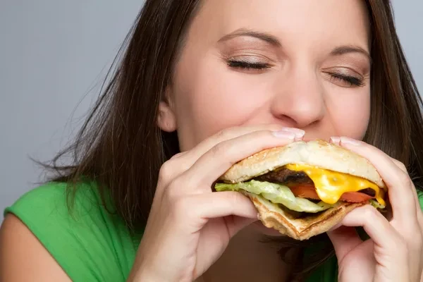 A Third of Fast Food in the Diet Reduces Chances of Pregnancy