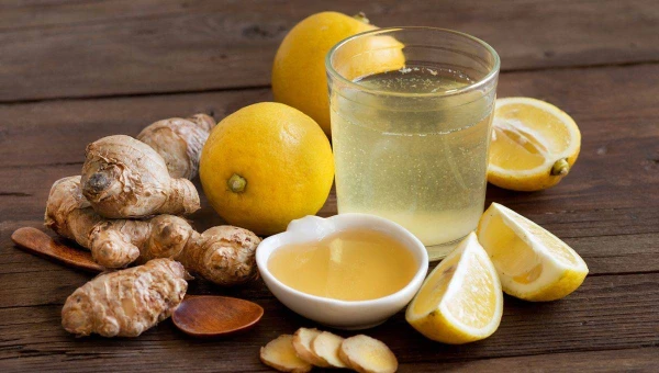 Ginger, Matcha, and Vinegar: 5 Wellness Shots for Energy and Lightness