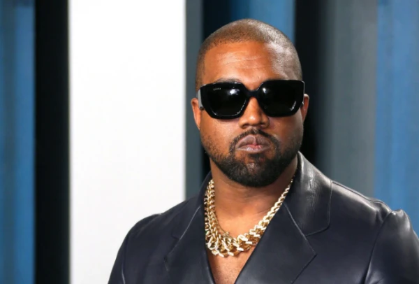 Его любимый стиль - дорого, богато.