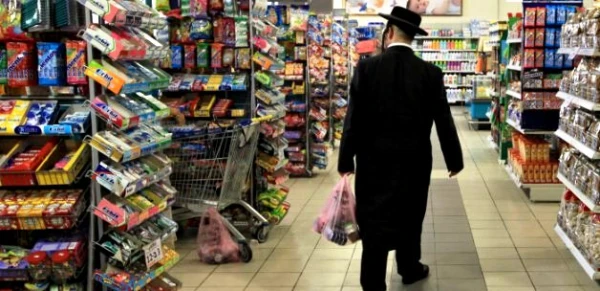 Пока в супермаркетах есть все, но цены растут.