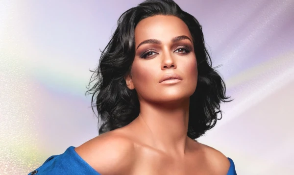 Scandal Behind? Slava Recovers in the Maldives and Shares a Stunning Photo in a Bright Pink Swimsuit