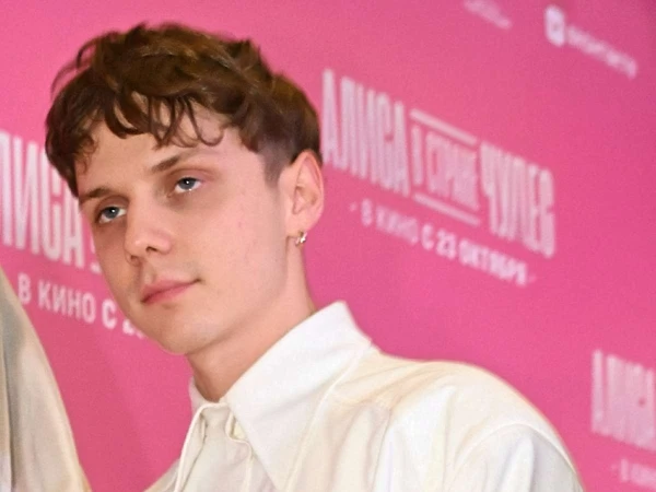 У молодого дарования нет отбоя от выгодных предложений.