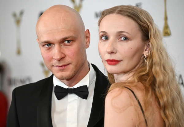 Они вместе уже 12 лет.