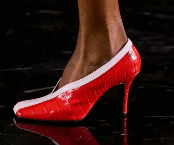 Two-Tone Shoes: Why the Legendary Chanel Style is Conquering Spring 2026 Again!