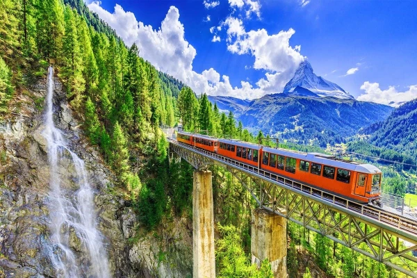 Under the Sound of Wheels: The Most Scenic Train Journeys in the World Named