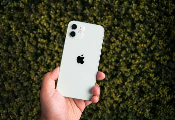 Apple Unveils iPhone in 50 Years