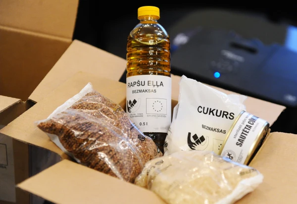 Who is entitled to food packages and where to get them: a guide for residents