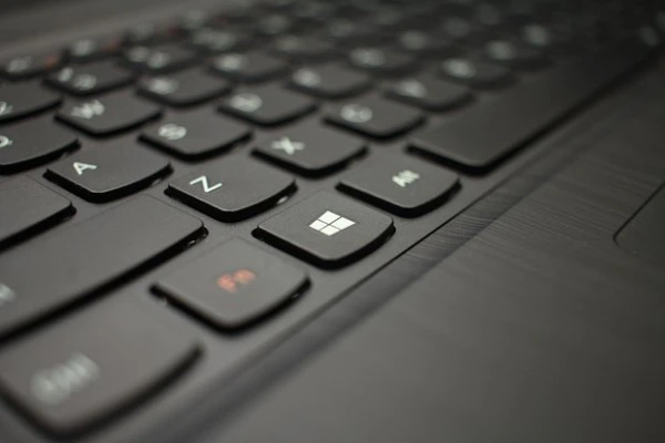 The Risks of Using Windows Evaluated