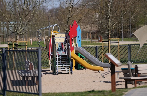 Problem Park in Skanste: Visitors Concerned About Toxic Soil