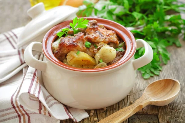 Dinner in Pots with Meat and Vegetables