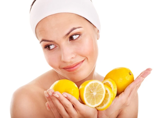 Shining Without Costs: Why Citrus Fruits Are the Main Beauty Trend of Spring