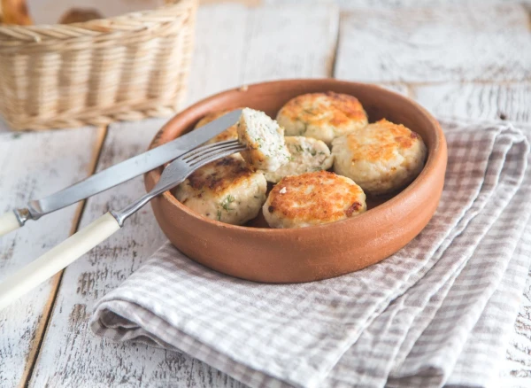 Tender Fish Patties with Cottage Cheese and Cheese: Simple Oven Recipe