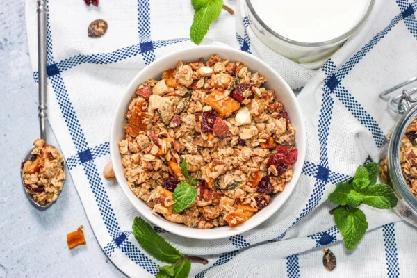 Breakfast for a Week: Simple Homemade Granola Recipe
