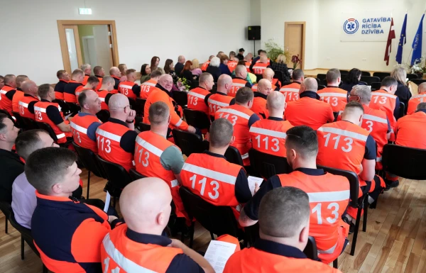 "They look at the clothes, not the person": ambulance medic accused colleagues