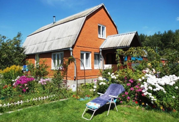 Dacha Owners Called to Plant a Number of Crops in April