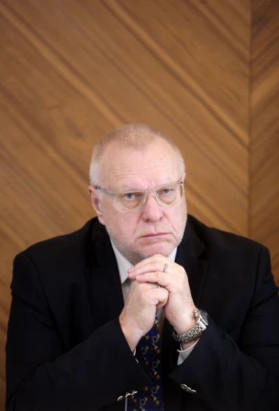 “Latvia is Stuck in Self-Satisfied Provincialism.” Economist Gives a Grim Diagnosis