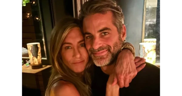 Jennifer Aniston Delights Fans with a Rare Photo of Her Boyfriend Hypnotherapist