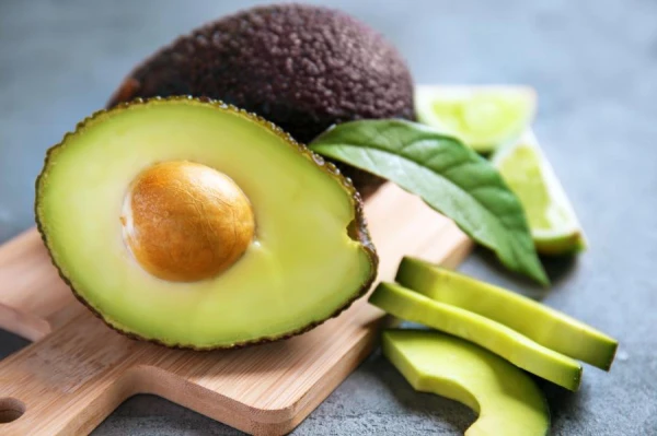 How to Properly Store Avocado at Home for Ripening and Preventing Spoilage