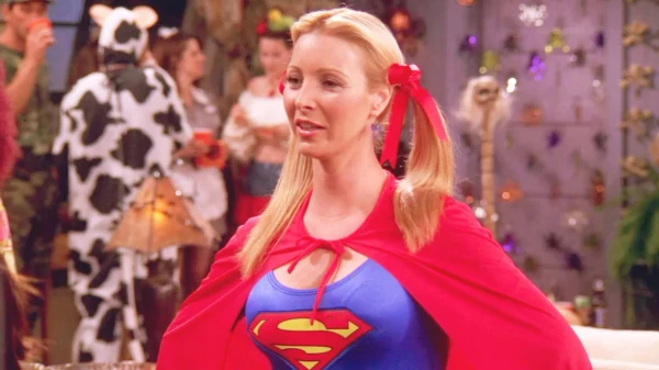 Lisa Kudrow from 'Friends' candidly: 'I was considered an extra on set!'