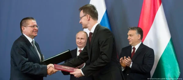 Politico: Orban Signed a Secret Cooperation Agreement with Russia