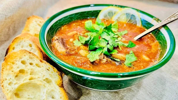 Easy Soup Without Extra Hassle: Recipe with Tuna and Beans