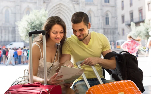 How Not to Become a Victim While Traveling: Tourist Mistakes That Can Be Costly