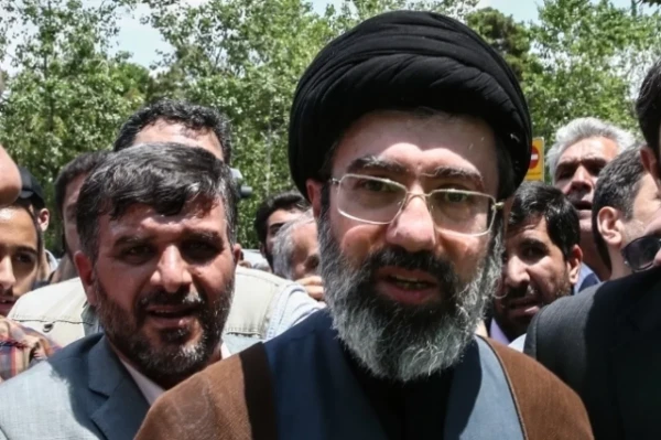 The reason why Iran's leader Khamenei does not appear in public has been named