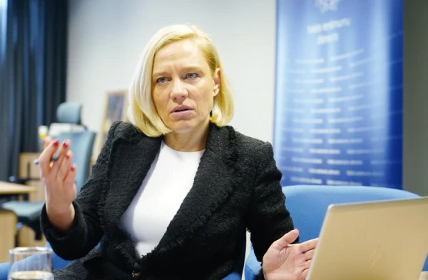 It is known how much the head of the State Revenue Service, Šmite-Roke, earned last year