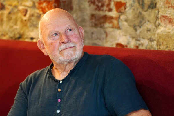 Петерис Васкс не дает забыть о душе человека.