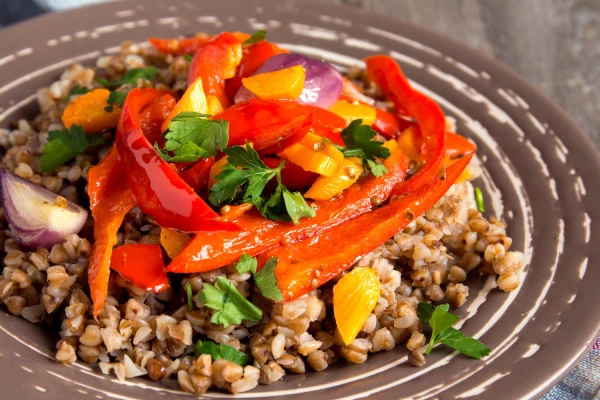 These 6 Food Combinations Double the Benefits of Vitamins — Check Your Diet (+ Recipe)