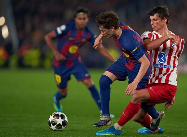 Champions League. Barcelona equalized in the 24th minute, but Lookman's goal helped Atletico reach the semifinals