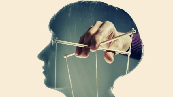 How We Are Manipulated: The Most Common Forms of Manipulation