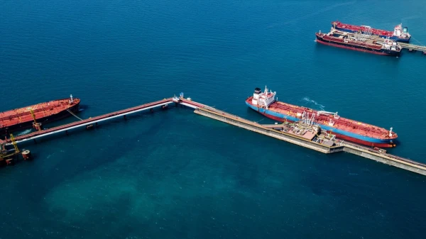 China's Grip at Sea: Beijing Blocks Strategic Scarborough Reef