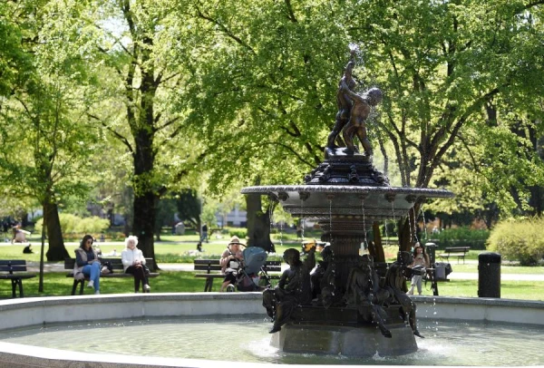 Fountains Begin Operation in Riga