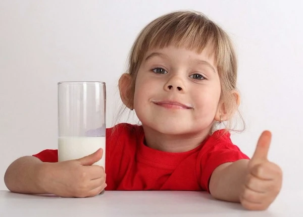 Unexpected Twist: Whole Milk Protects Children from Obesity – New Research Changes Perspectives on Nutrition!