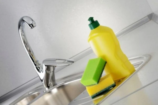 Why You Should Cut the Corner Off a Sponge: Useful Tips