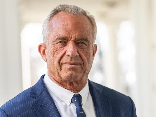 The Deal with Trump, Raccoon Genitals, and Demons of Lust. Scandalous Diaries of John F. Kennedy Jr. Published in the U.S.