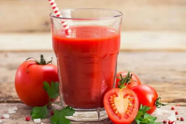 Five Reasons to Drink Tomato Juice
